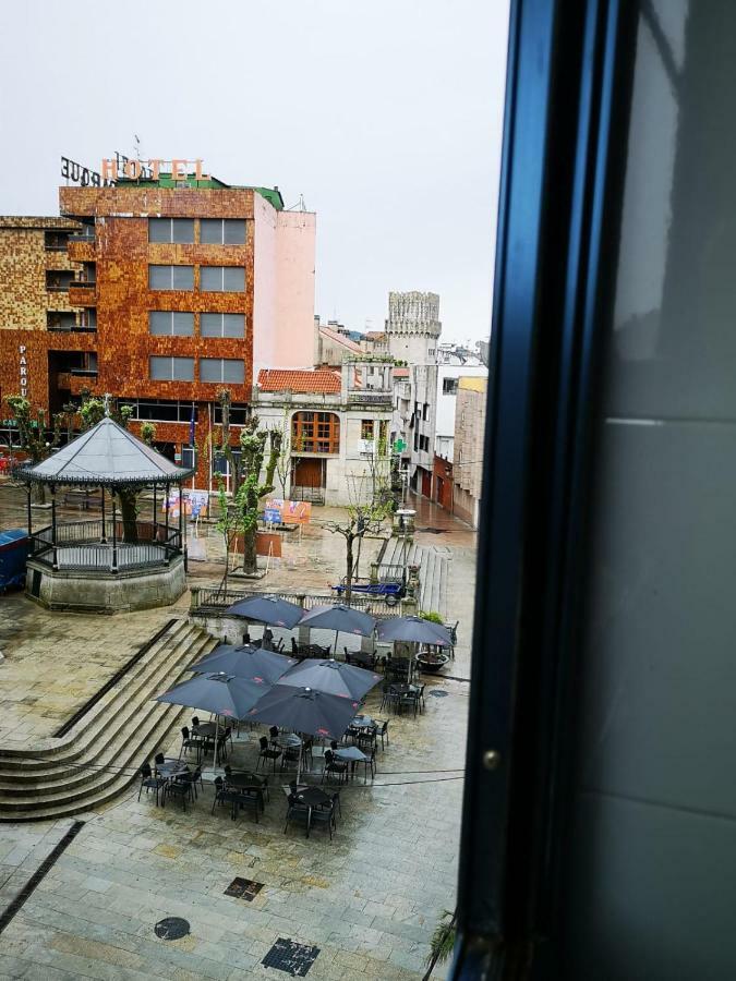 Albergue -Wifi- O Apartamento -No Wifi- Camino Santiago Porrino - En Pleno Centro - City Centre Exterior photo